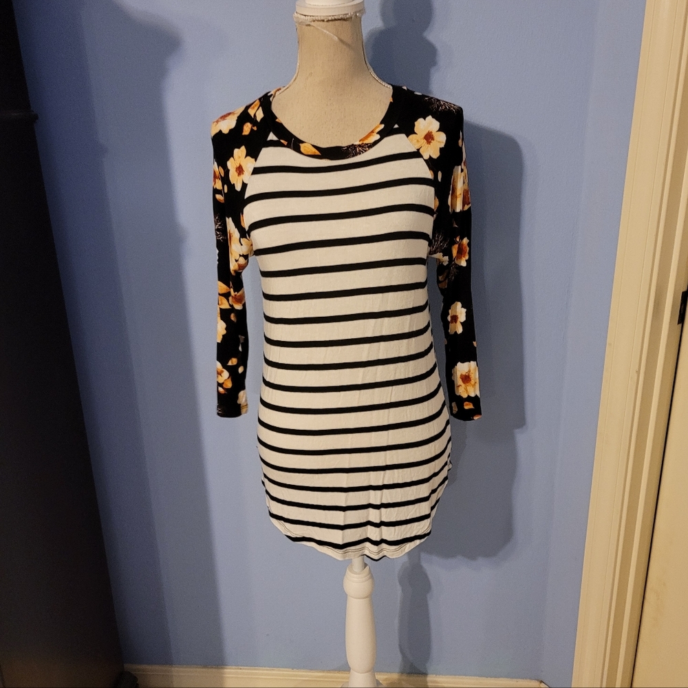 First Look Small Womens Blouse